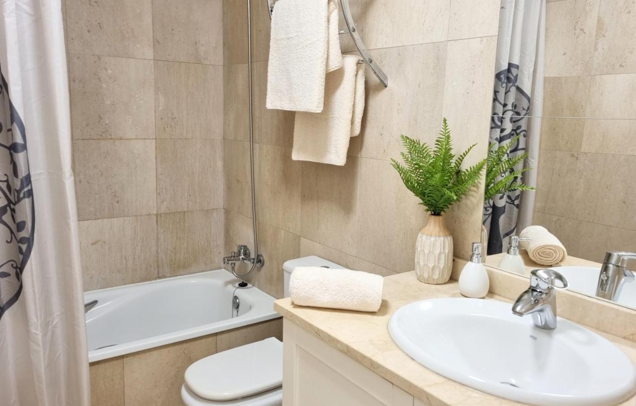 Lovely Apartment With Big Sunny Terrace بالم مار المظهر الخارجي الصورة